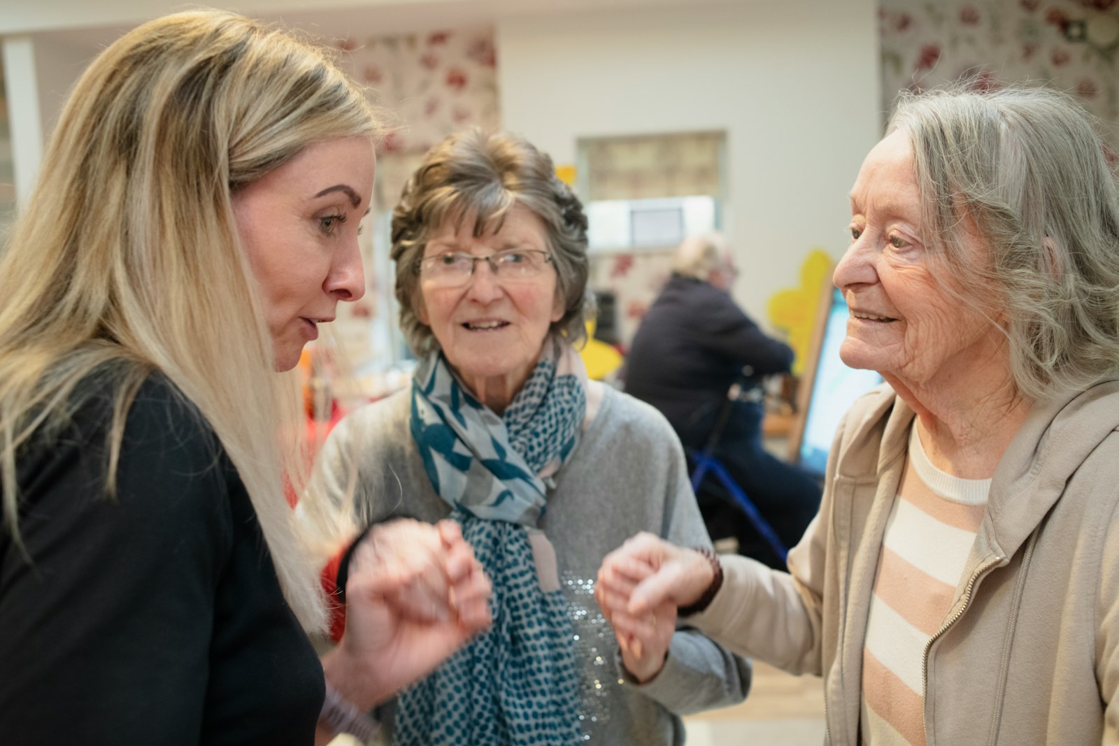 How to Talk to a Parent with Dementia About Moving to Memory Care